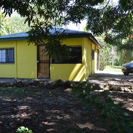 Casita Amarilla Villa Cahuita Exteriör bild