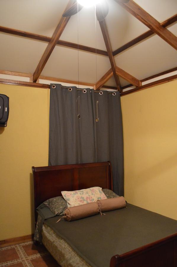 Casita Amarilla Villa Cahuita Exteriör bild